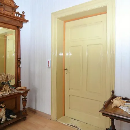 Cosy Flat On A Family Friendly Farm In Northern Hesse 特伦德尔堡